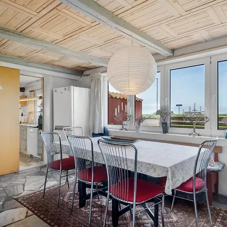 Edvardsine - 20m To The Fjord By Interhome Nyaraló