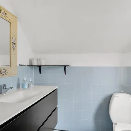 Nyaraló Edvardsine - 20m To The Fjord By Interhome