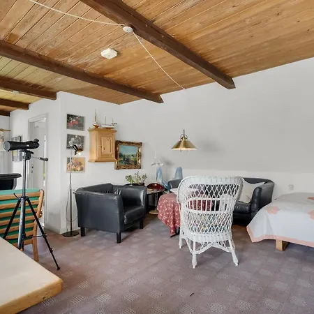 Vakantiehuis Edvardsine - 20m To The Fjord By Interhome