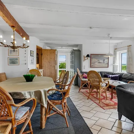 Vakantiehuis Edvardsine - 20m To The Fjord By Interhome