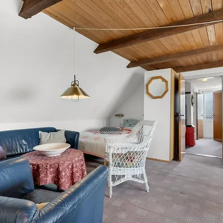 Vakantiehuis Edvardsine - 20m To The Fjord By Interhome *